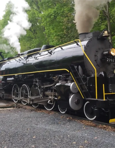 Steam Locomotive Reading Blue Mountain and Northern Railroad Engine 2102-1